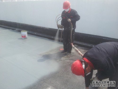 混凝土金屬結構防水防腐聚脲噴涂機的應用(圖2) 混凝土屋面聚脲防水工程