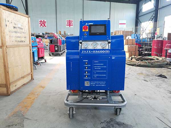 拖掛車貨箱襯里高耐磨聚脲噴涂防護(圖2) 高壓JNJX-H5600(D)聚脲噴涂機
